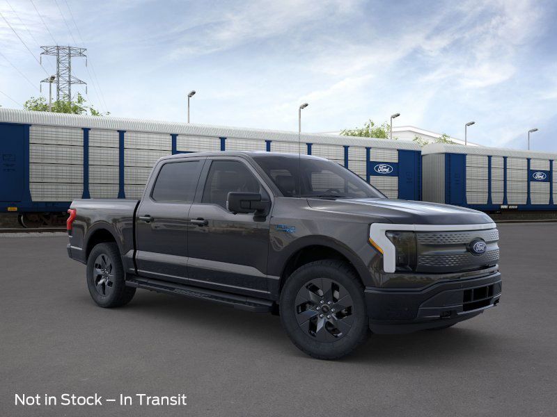 2025 Ford F-150 Lightning photo 7