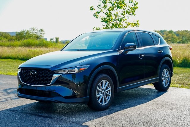 2022 Mazda CX-5 2.5 Select photo 3