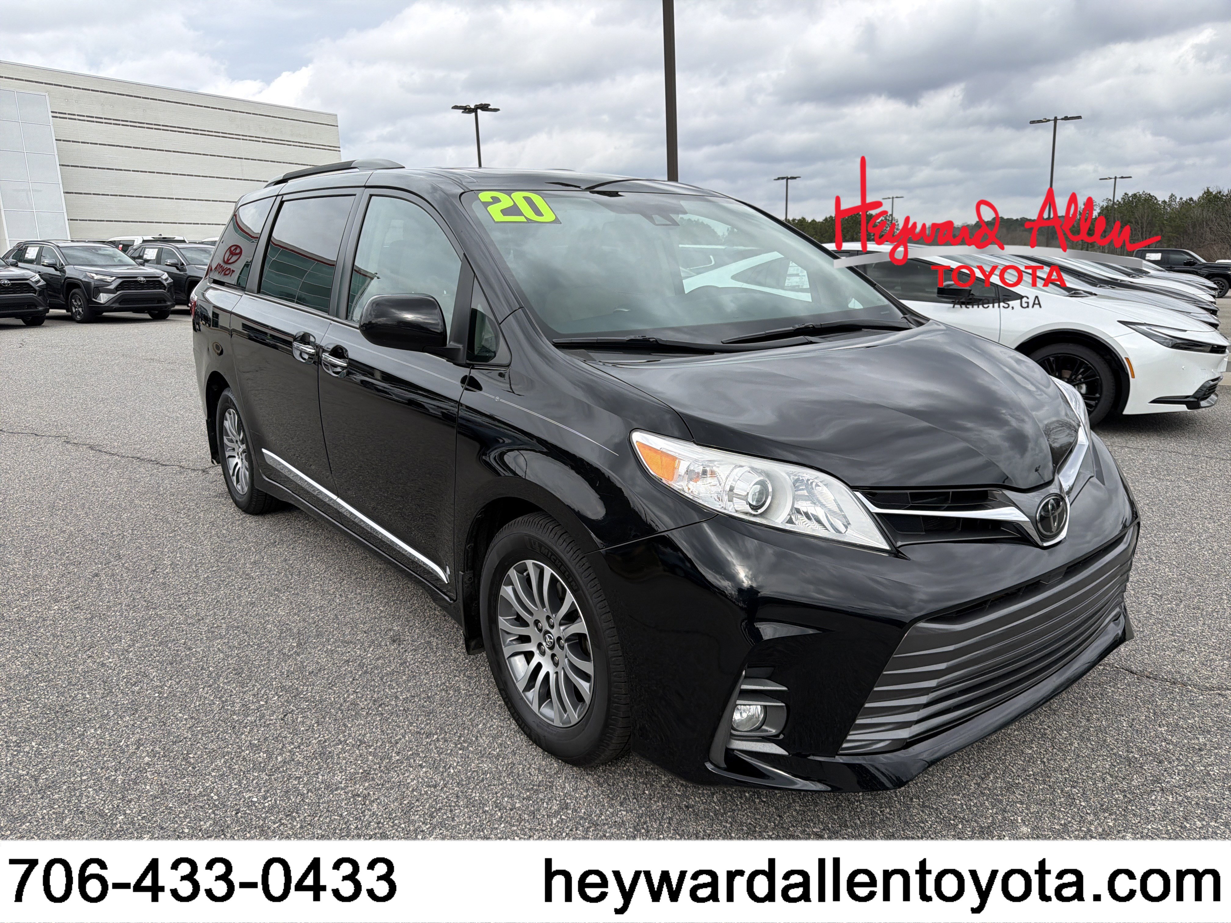 2020 Toyota Sienna XLE Premium