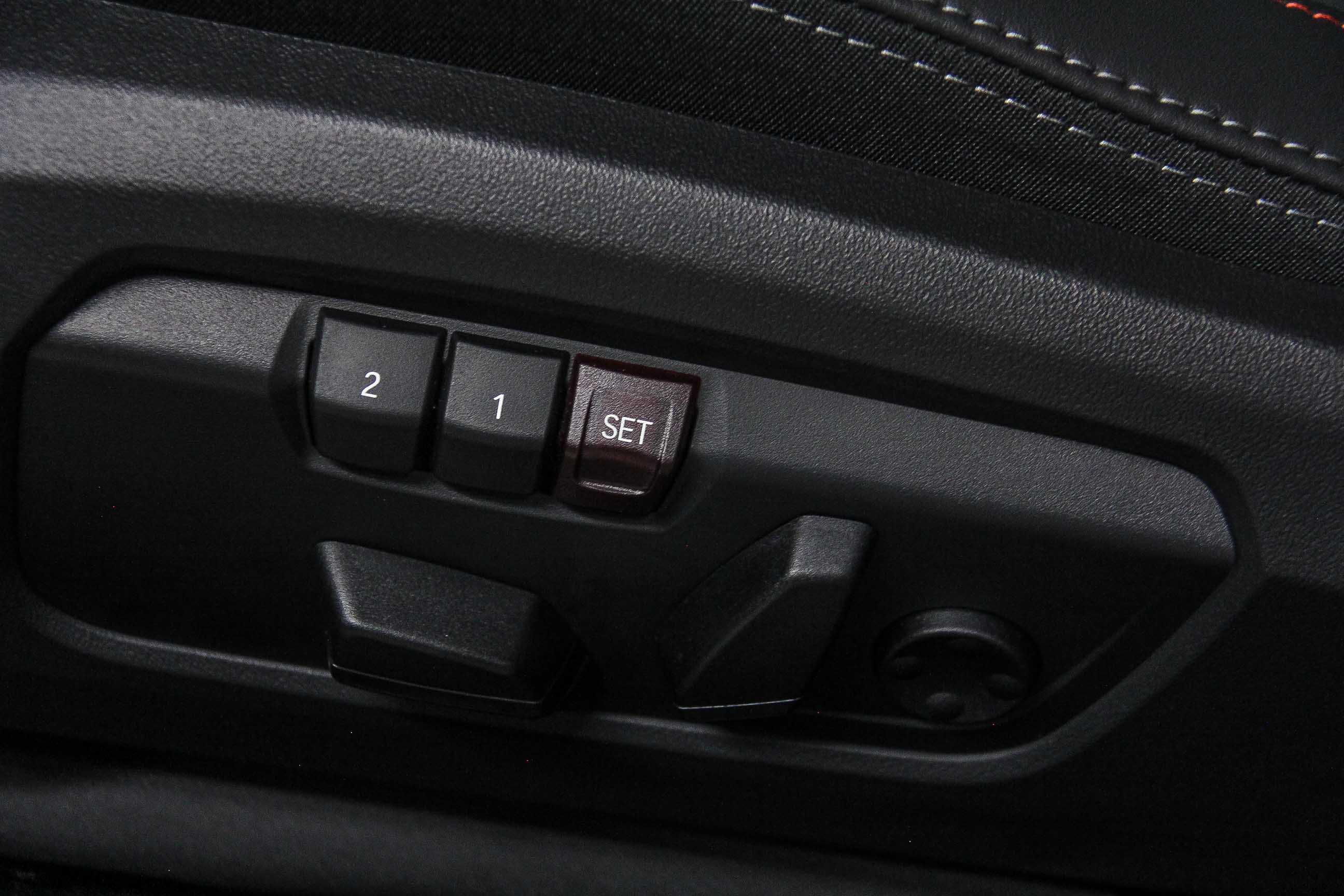 2026 Mini Cooper Hardtop S 4 Door Iconic photo 20