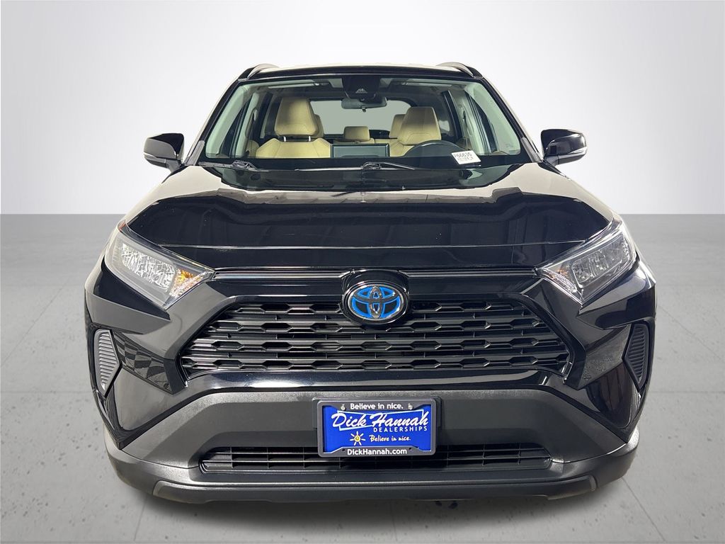 2021 Toyota RAV4 Hybrid LE photo 3
