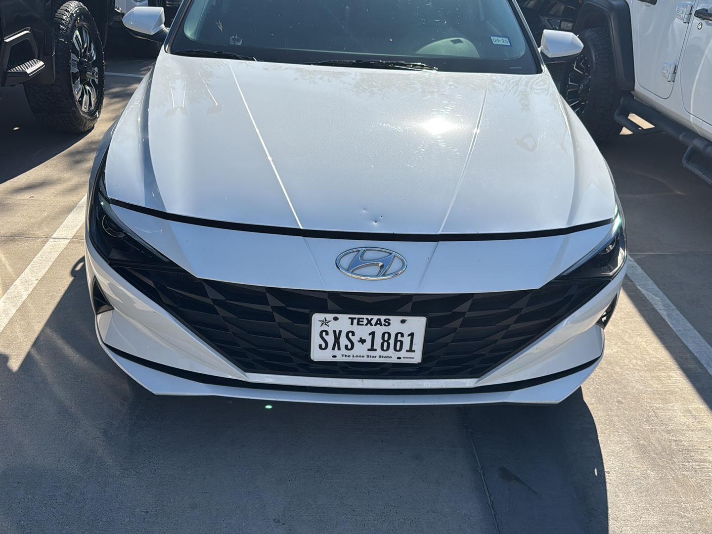 2023 Hyundai Elantra SEL photo 8