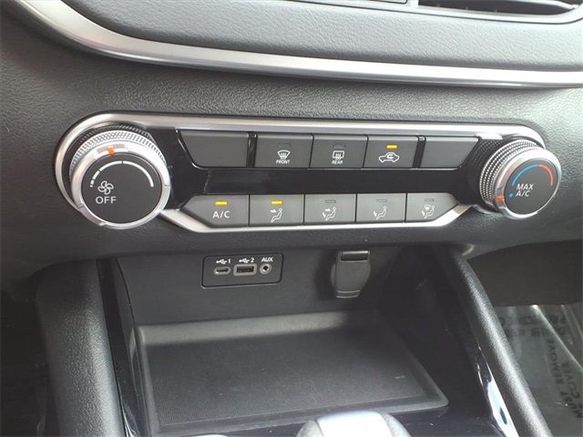 2021 Nissan Altima 2.5 SV photo 6