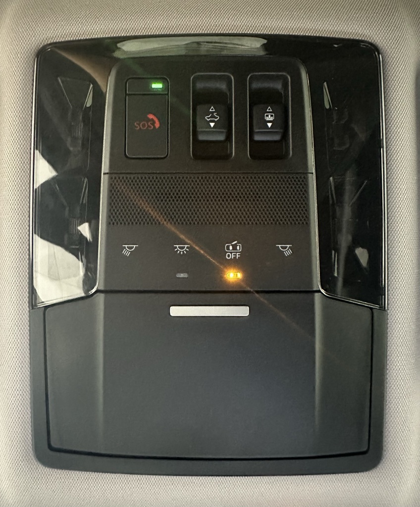 2025 Mitsubishi Outlander SE photo 28