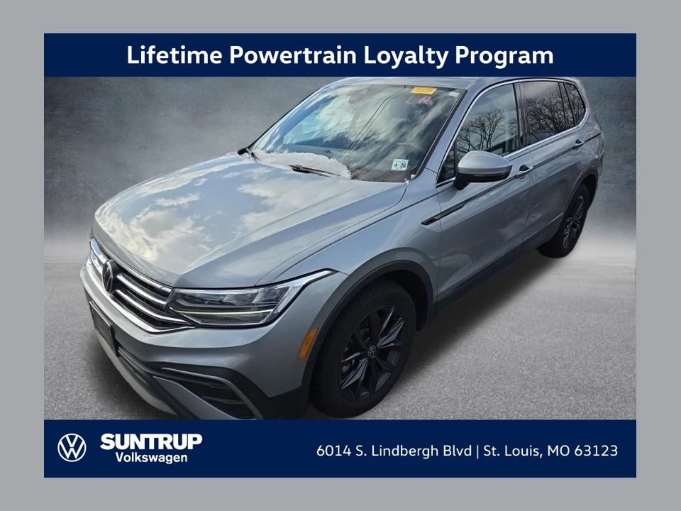 2023 Volkswagen Tiguan SE's photo