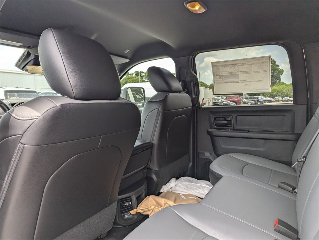 2025 Ram 3500 Tradesman photo 9