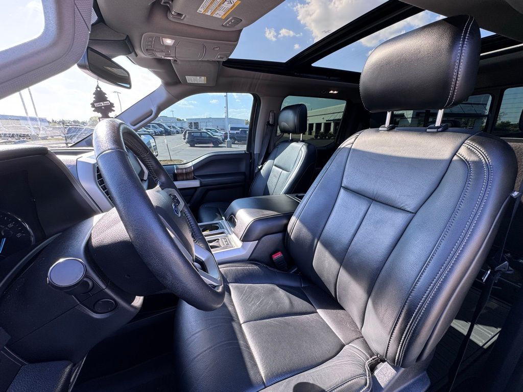 2020 Ford F-150 Lariat photo 9