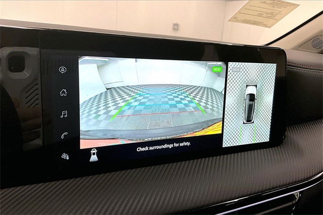 2025 Nissan Kicks SR photo 25