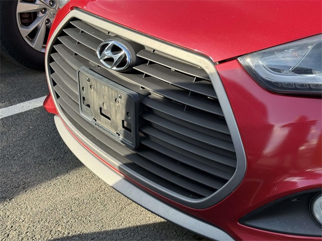 2016 Hyundai Veloster Turbo photo 9