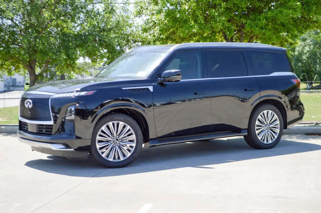 2025 INFINITI QX80 LUXE
