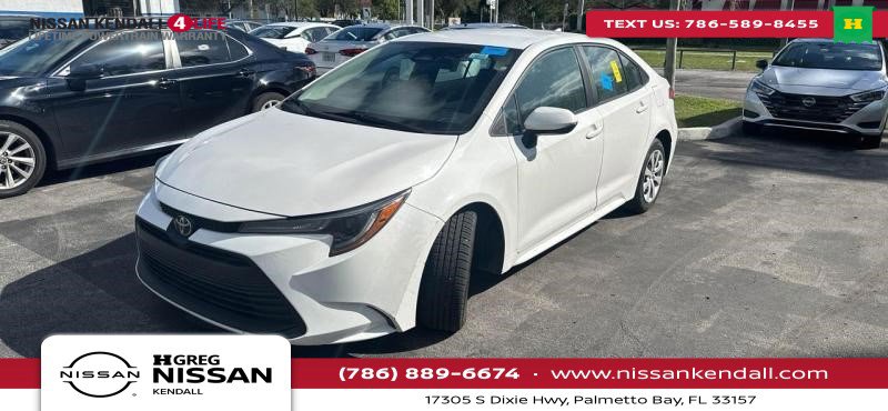 2023 Toyota Corolla LE's photo