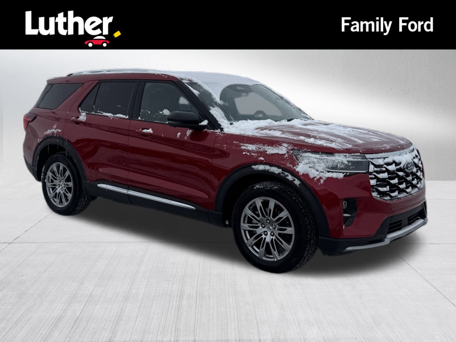 2025 Ford Explorer Platinum's photo