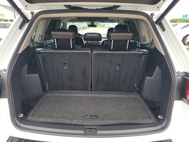 2024 Volkswagen Atlas Peak Edition SE Technology photo 24