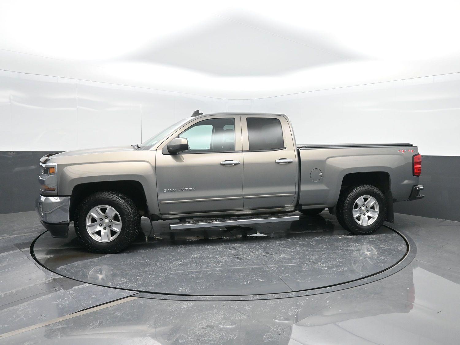 2017 Chevrolet Silverado 1500 LT's photo