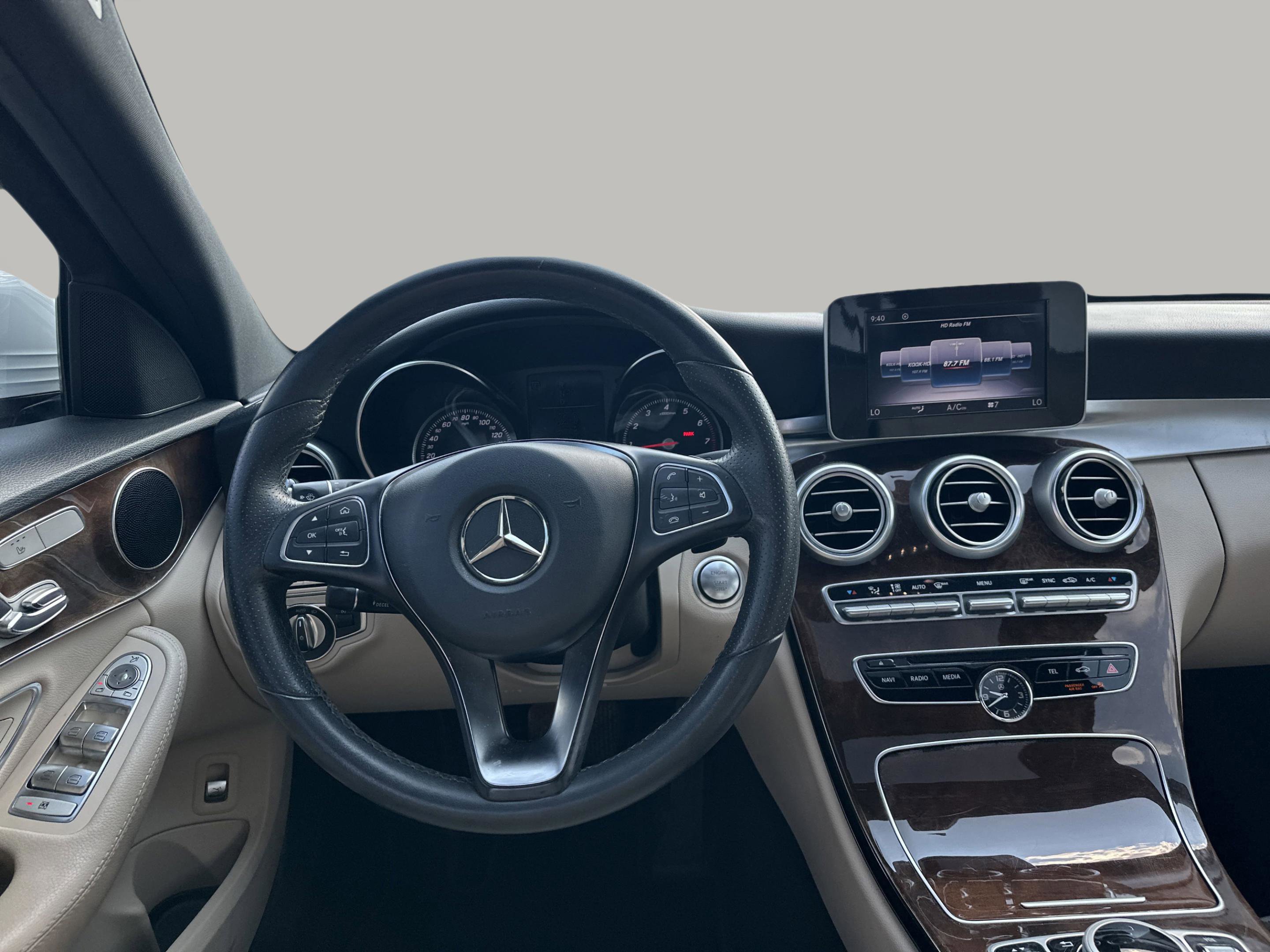 2018 Mercedes Benz C 300 photo 18