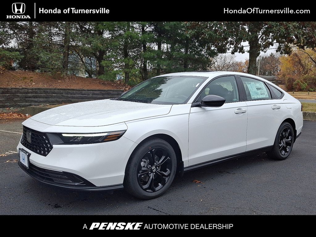 2025 Honda Accord SE's photo