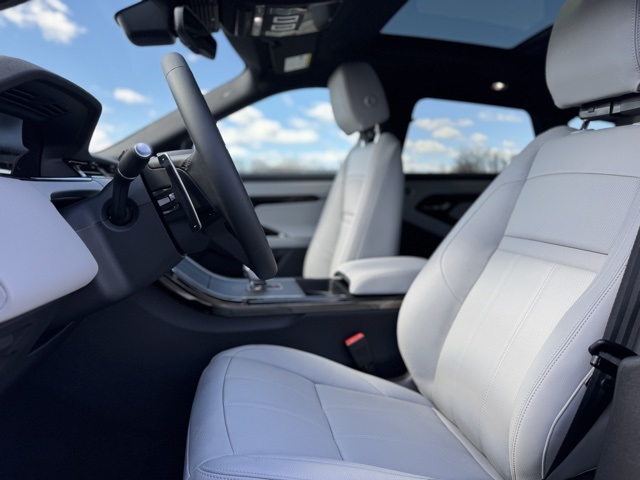 2026 Land Rover Range Rover Evoque S photo 14