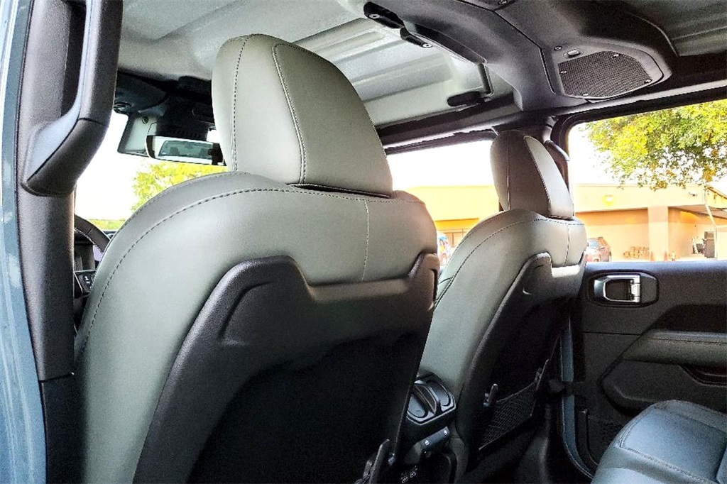 2025 Jeep Gladiator Mojave photo 15