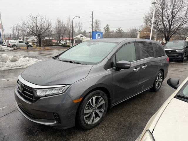 2023 Honda Odyssey Touring's photo