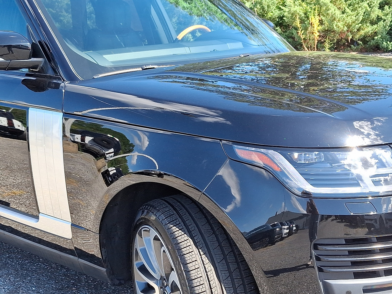 2020 Land Rover Range Rover P525 HSE photo 9
