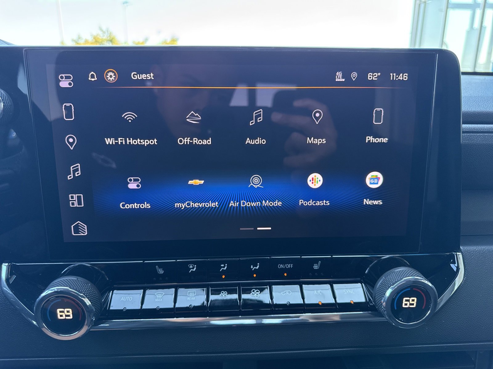 2025 Chevrolet Colorado Trail Boss photo 15