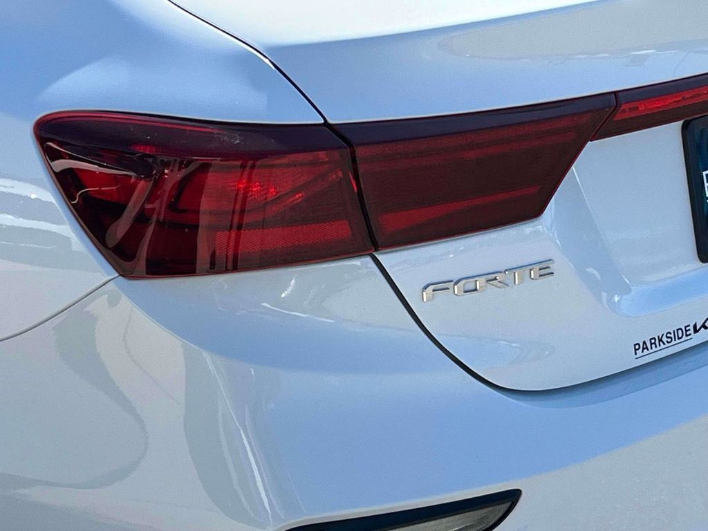 2021 Kia Forte LXS photo 30