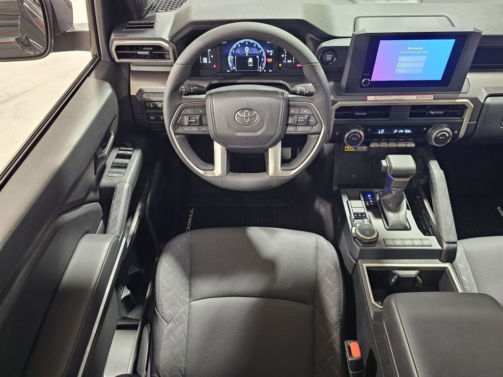 2025 Toyota Tacoma SR5 photo 23