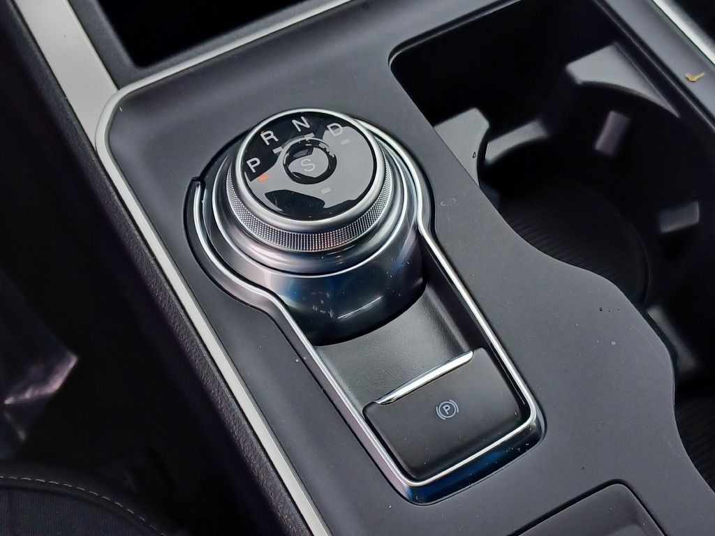 2024 Ford Edge SE photo 21