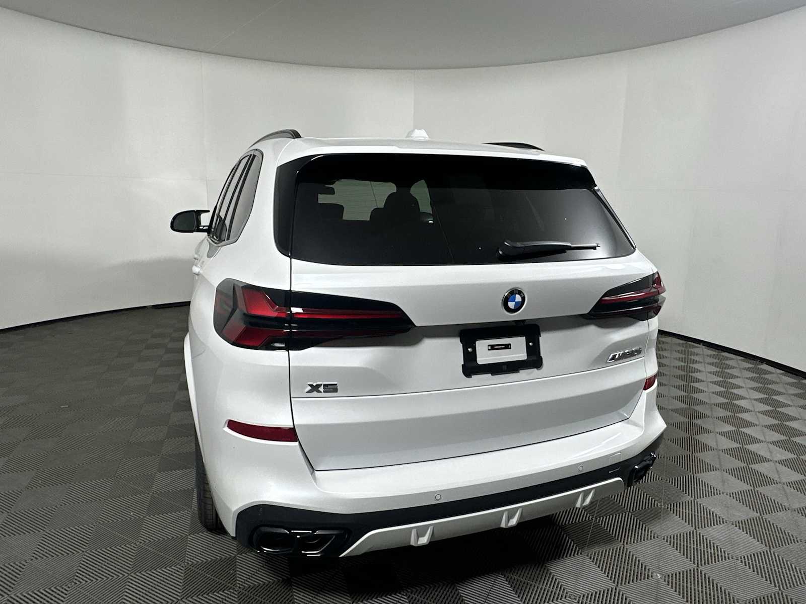 2026 Bmw X5 M60i photo 3