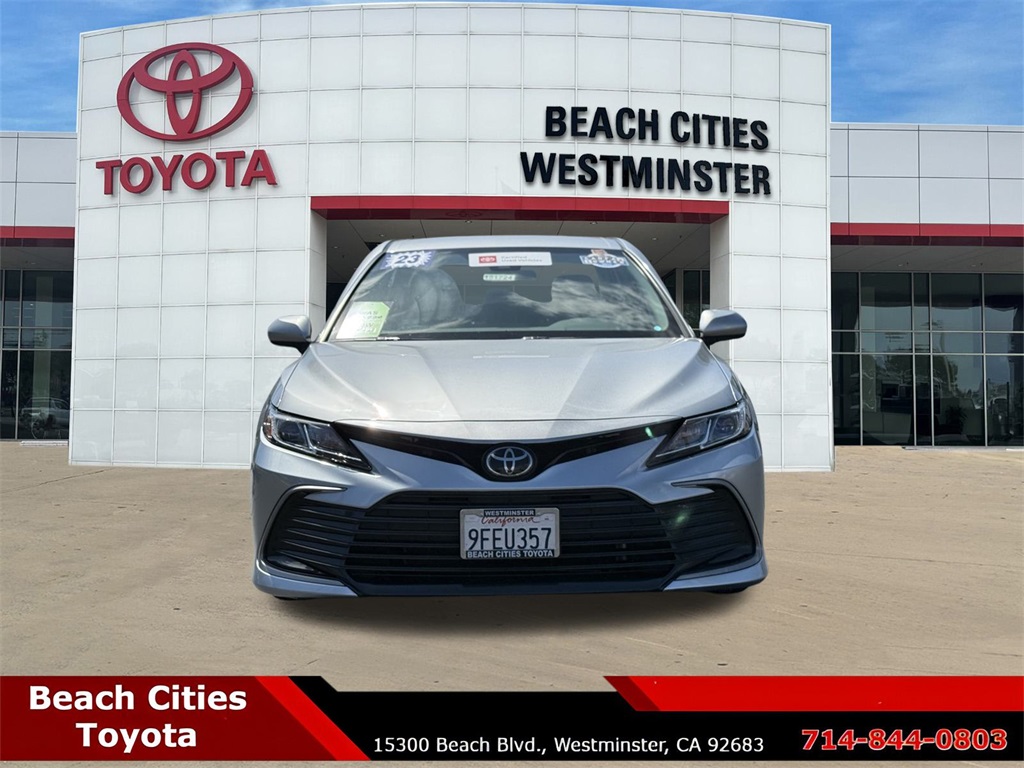 2023 Toyota Camry LE photo 4