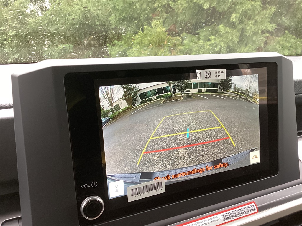 2025 Toyota Tacoma SR5 4x4 Double Cab photo 17