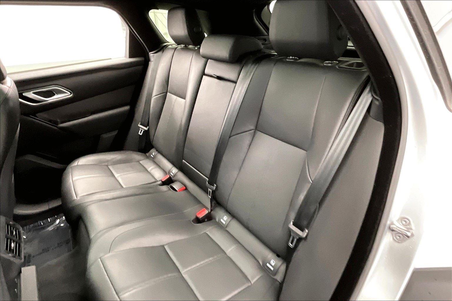 2025 Land Rover Range Rover Velar SE photo 14