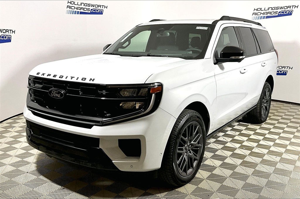 2025 Ford Expedition Platinum's photo