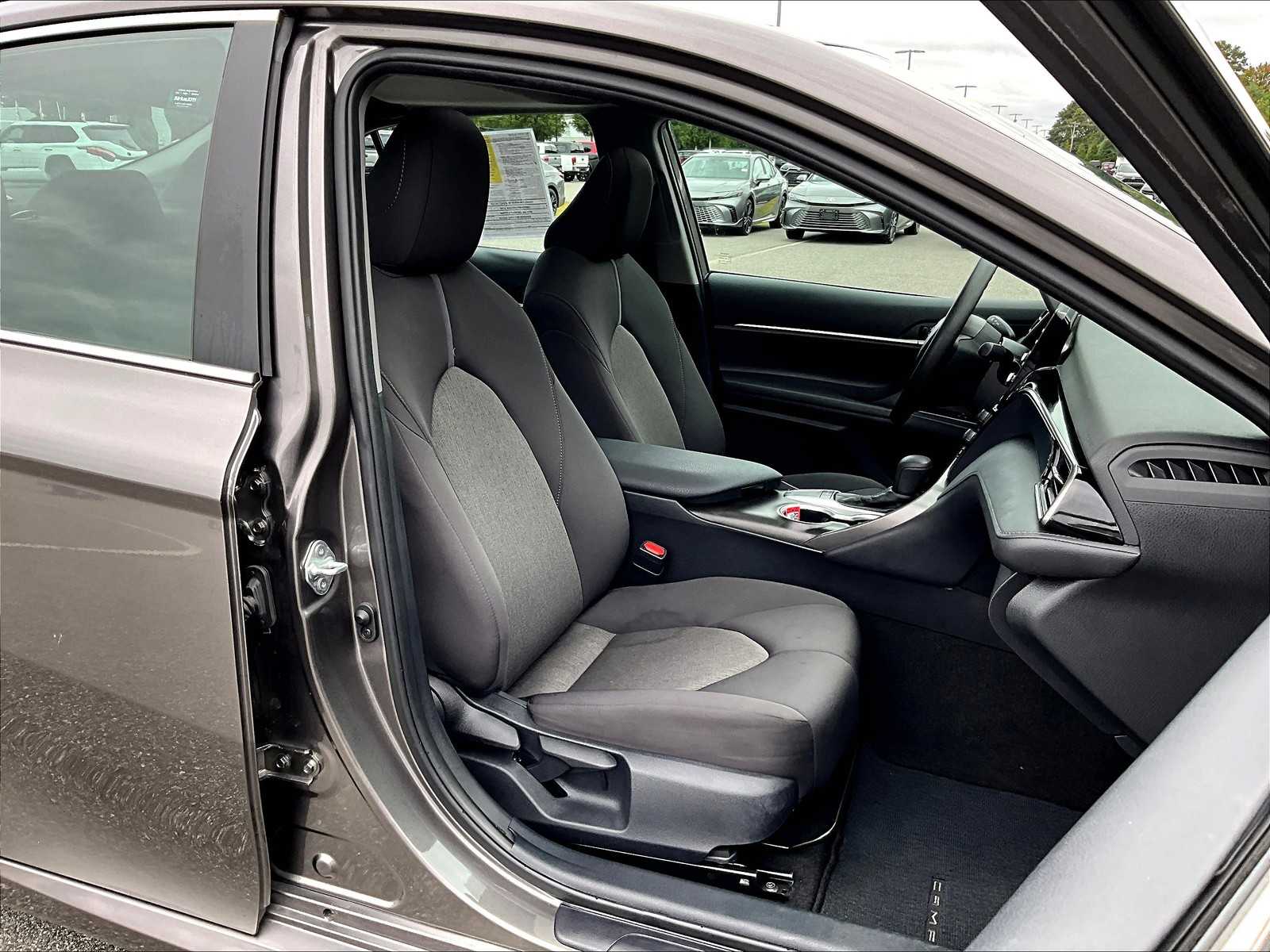 2024 Toyota Camry LE photo 9