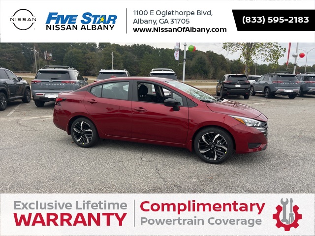 2025 Nissan Versa Sedan SR's photo