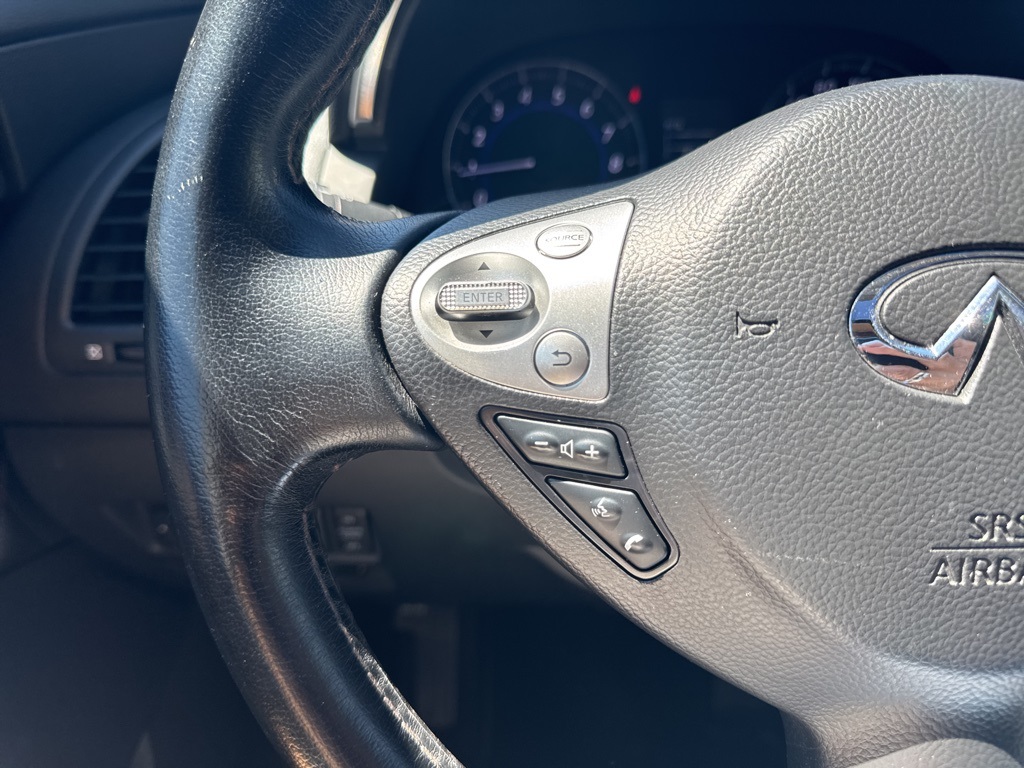 2013 Infiniti FX37 Base photo 32