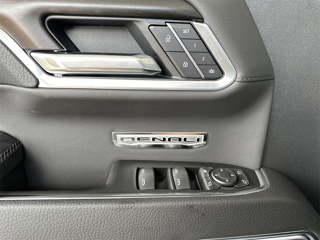 2026 Gmc Sierra Denali photo 11