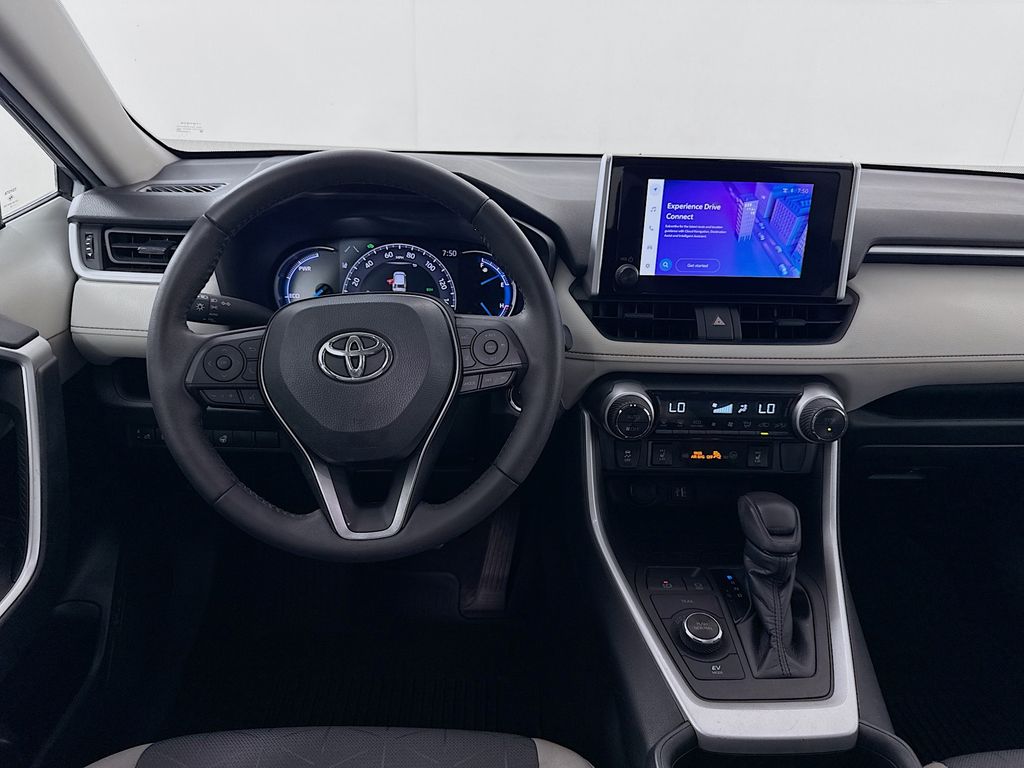 2023 Toyota RAV4 Hybrid XLE photo 19