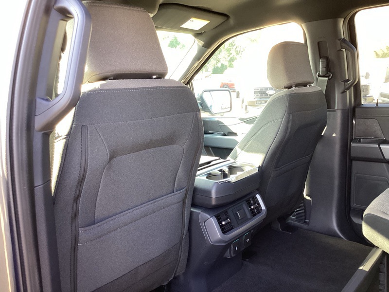 2025 Ford F-150 XLT photo 24