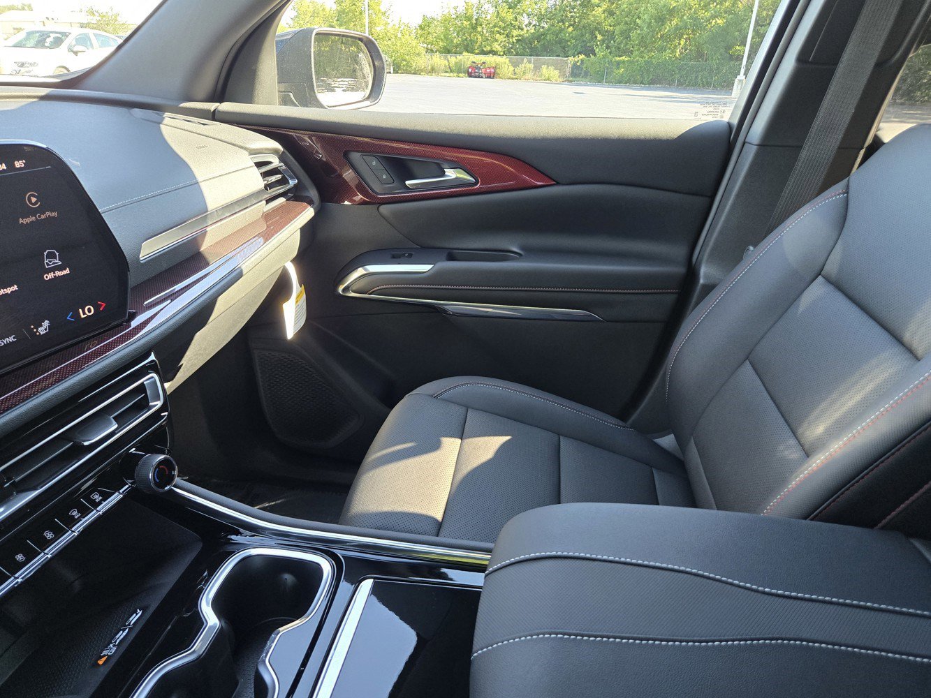 2026 Chevrolet Traverse Z71 photo 7