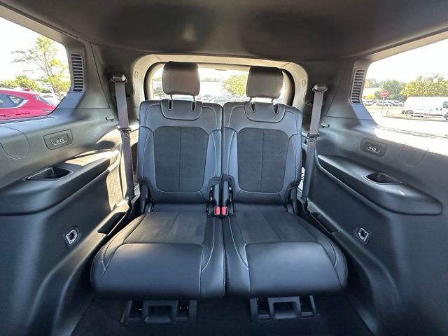 2025 Jeep Grand Cherokee Altitude X photo 34