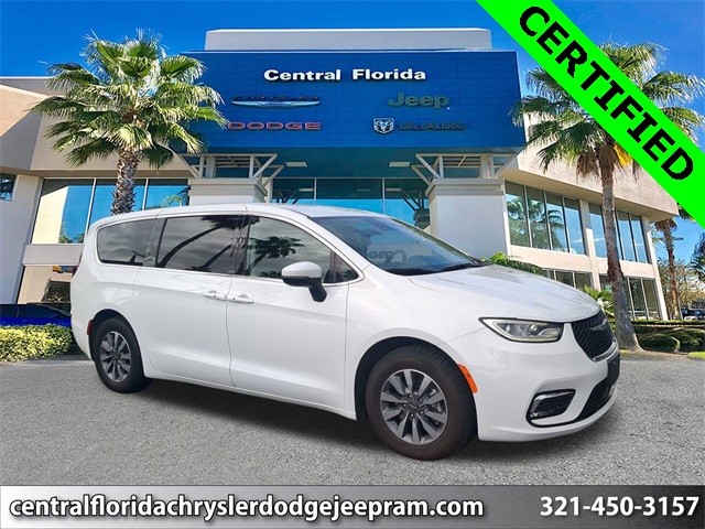 Certified Pre-Owned 2023 Chrysler Pacifica Hybrid Touring L 4D