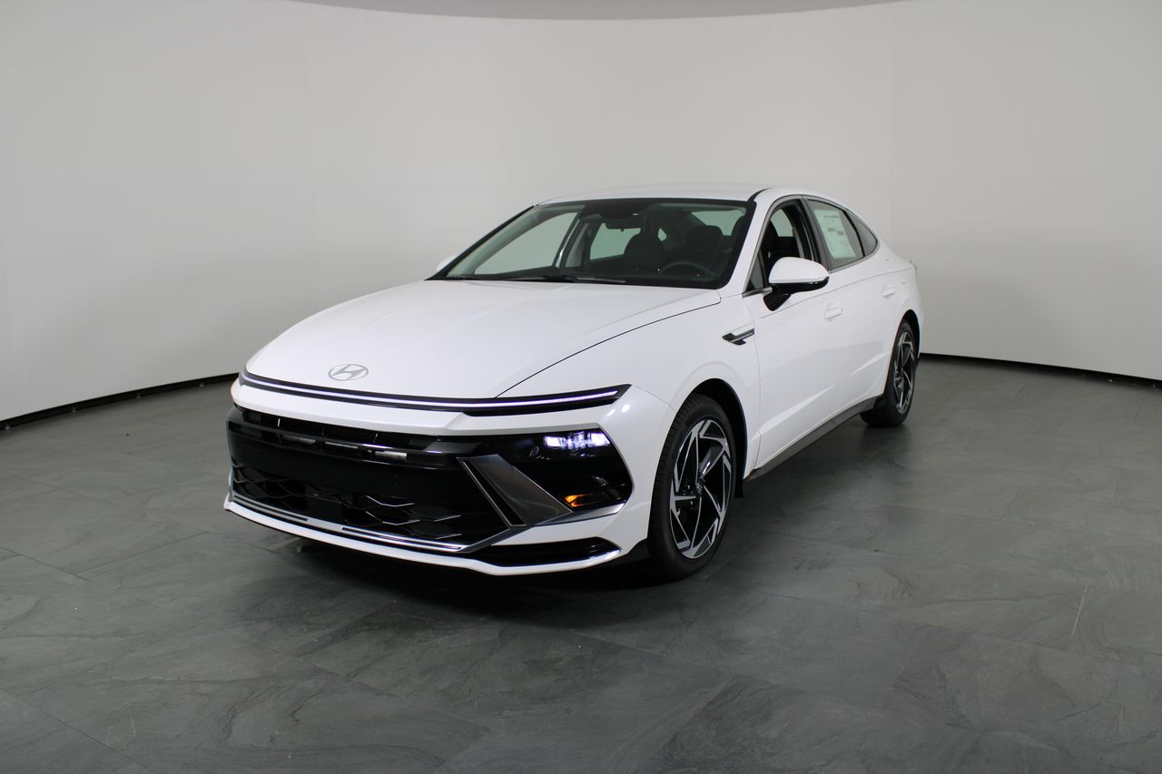 2026 Hyundai Sonata SEL's photo