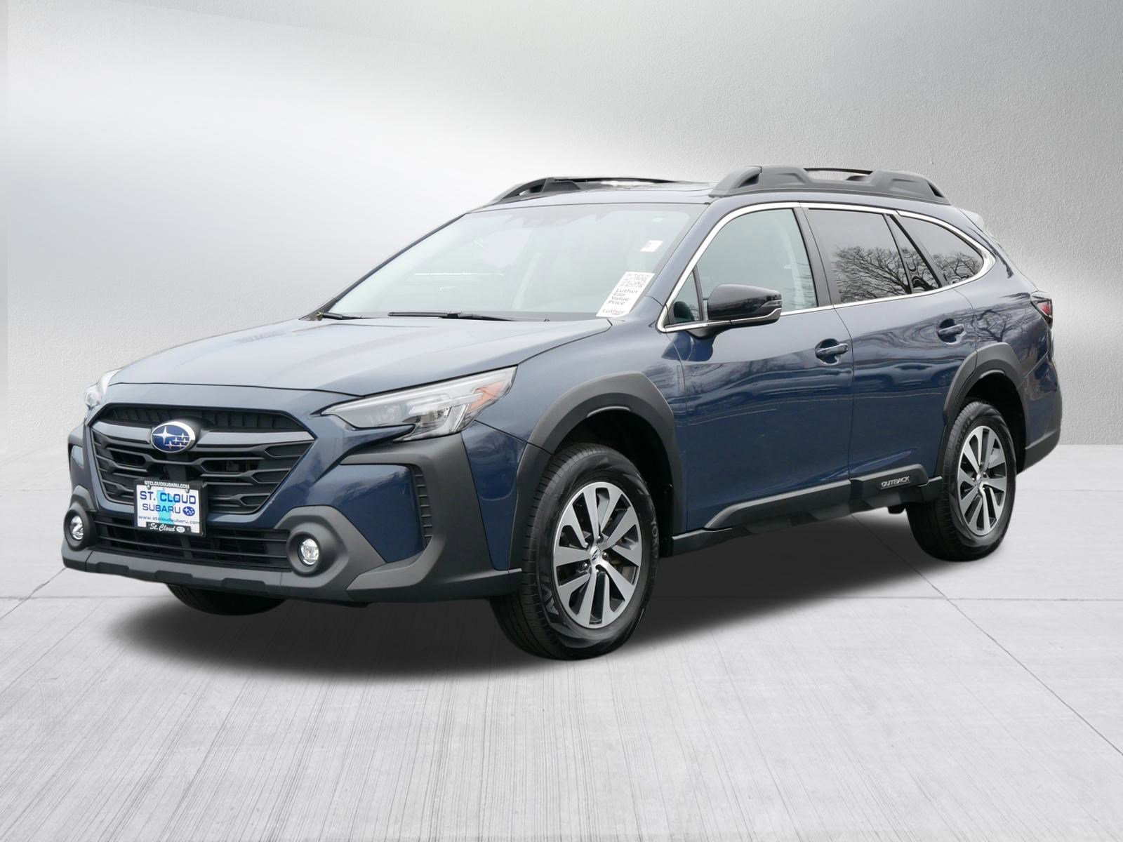 2023 Subaru Outback Premium photo 3