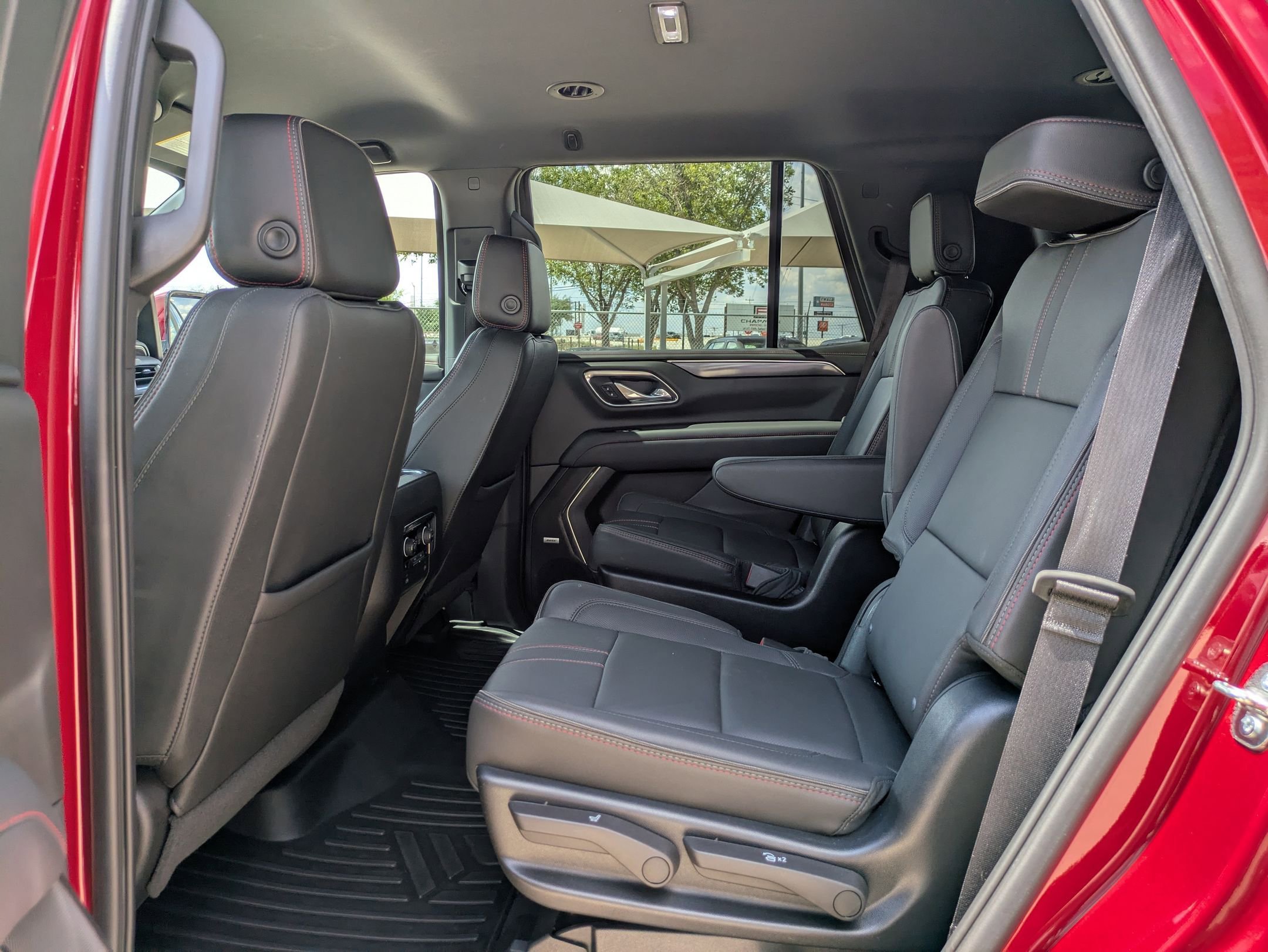 2023 Chevrolet Tahoe RST photo 13