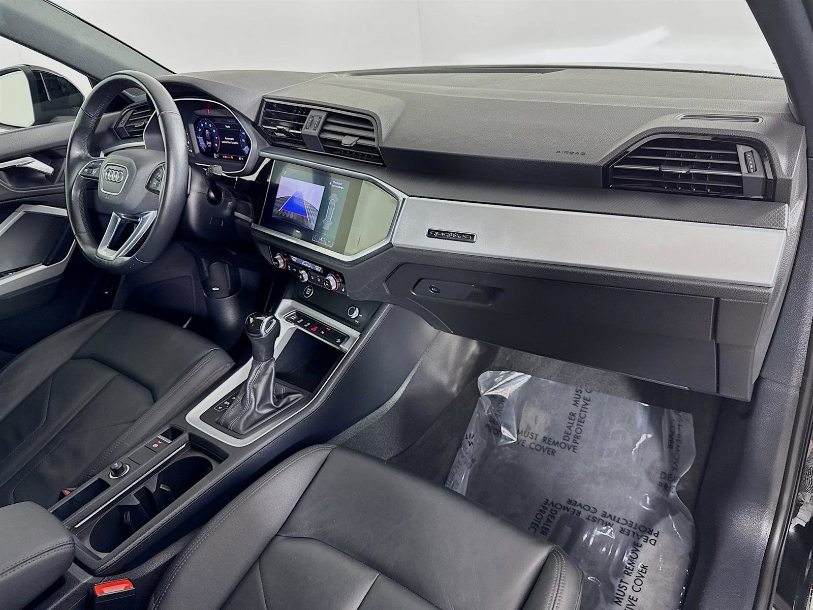 2021 Audi Q3 45 TFSI S line Premium photo 29