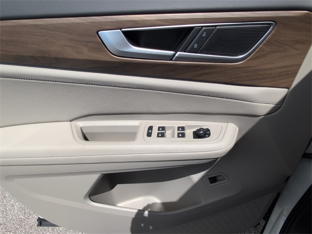 2026 Volkswagen Atlas SE Technology photo 14