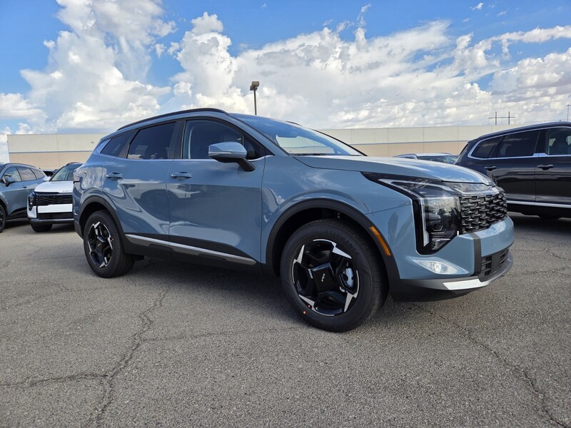 2026 Kia Sportage Hybrid EX photo 2