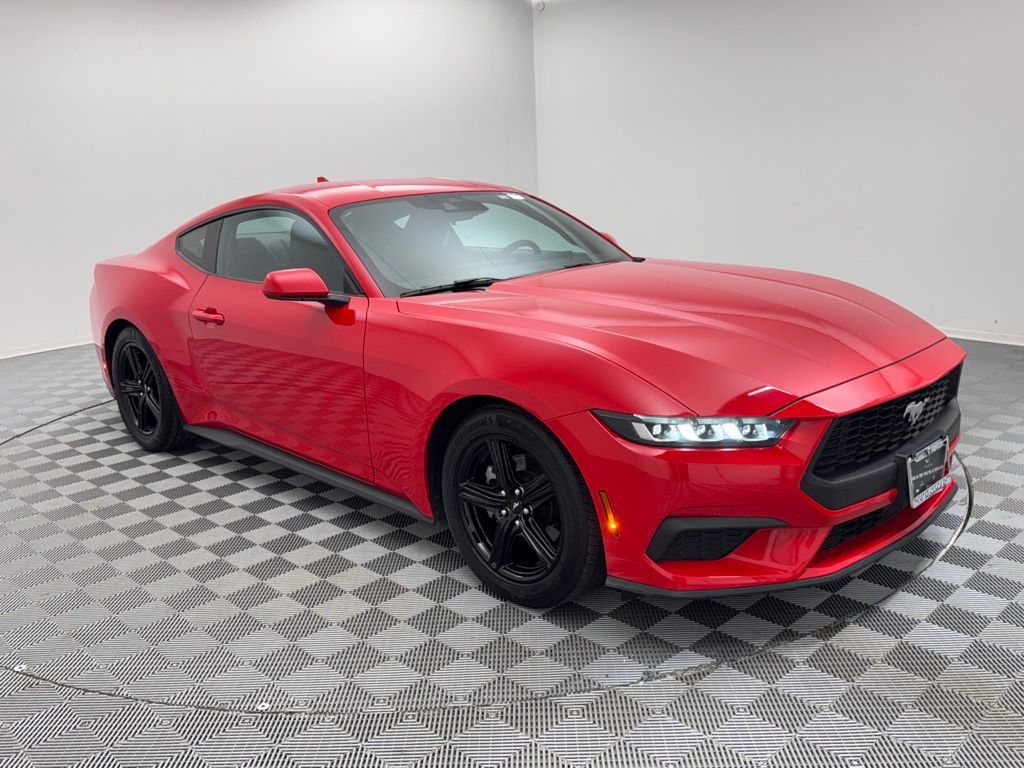 2024 Ford Mustang EcoBoost photo 3