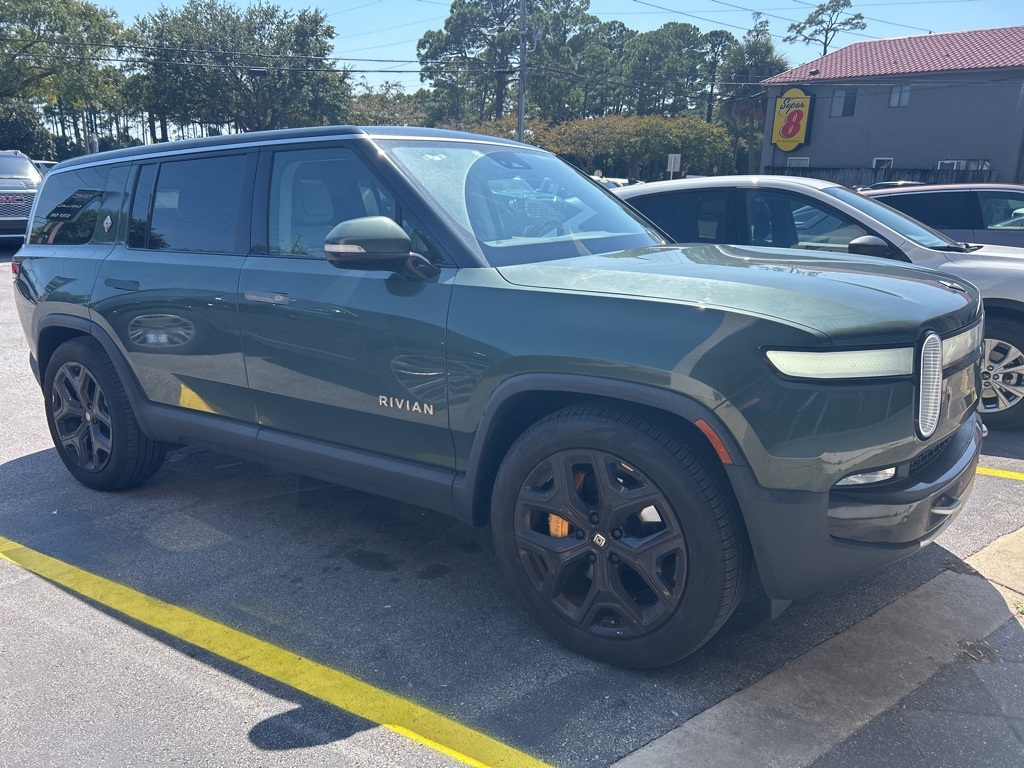 2024 Rivian R1S Adventure photo 3